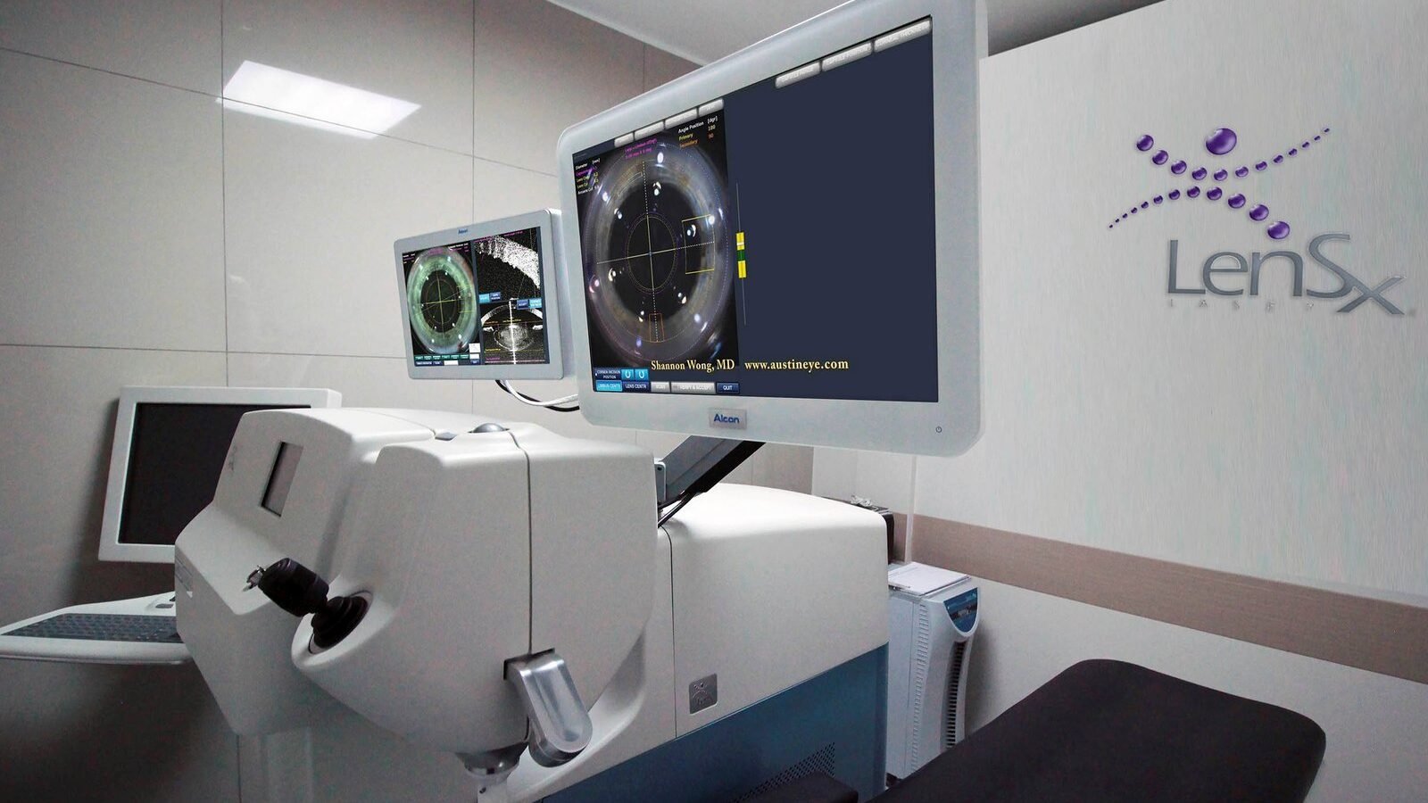 Centro cirúrgico oftalmológico do Hospital de Olhos do Paraná, no Batel, em Curitiba